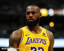 比赛吸引了 比赛吸引了